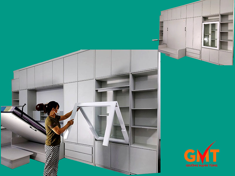 Nội thất phòng khách thông minh với hệ tủ đa năng kết hợp giường gấp hiện đại, tối ưu không gian cho nhà phố.